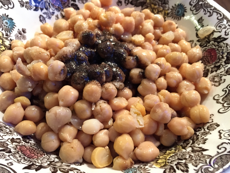 kichererbsen salat eiweiss